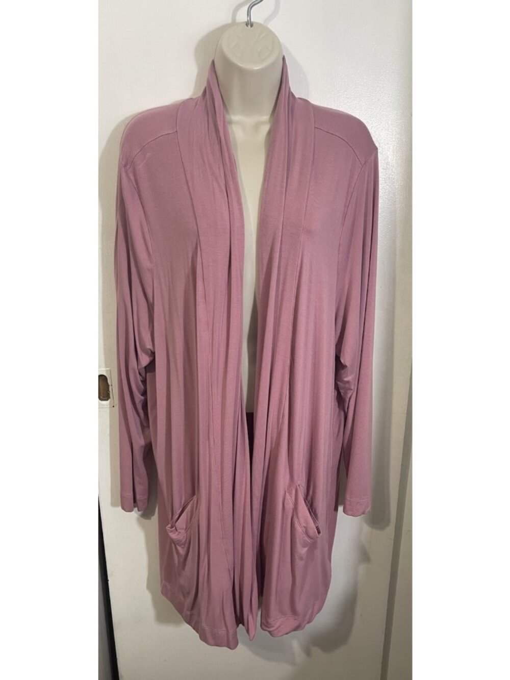 TORRID Women's Size 3X Super Soft Cardigan Straight Front Pockets Dusty Pink